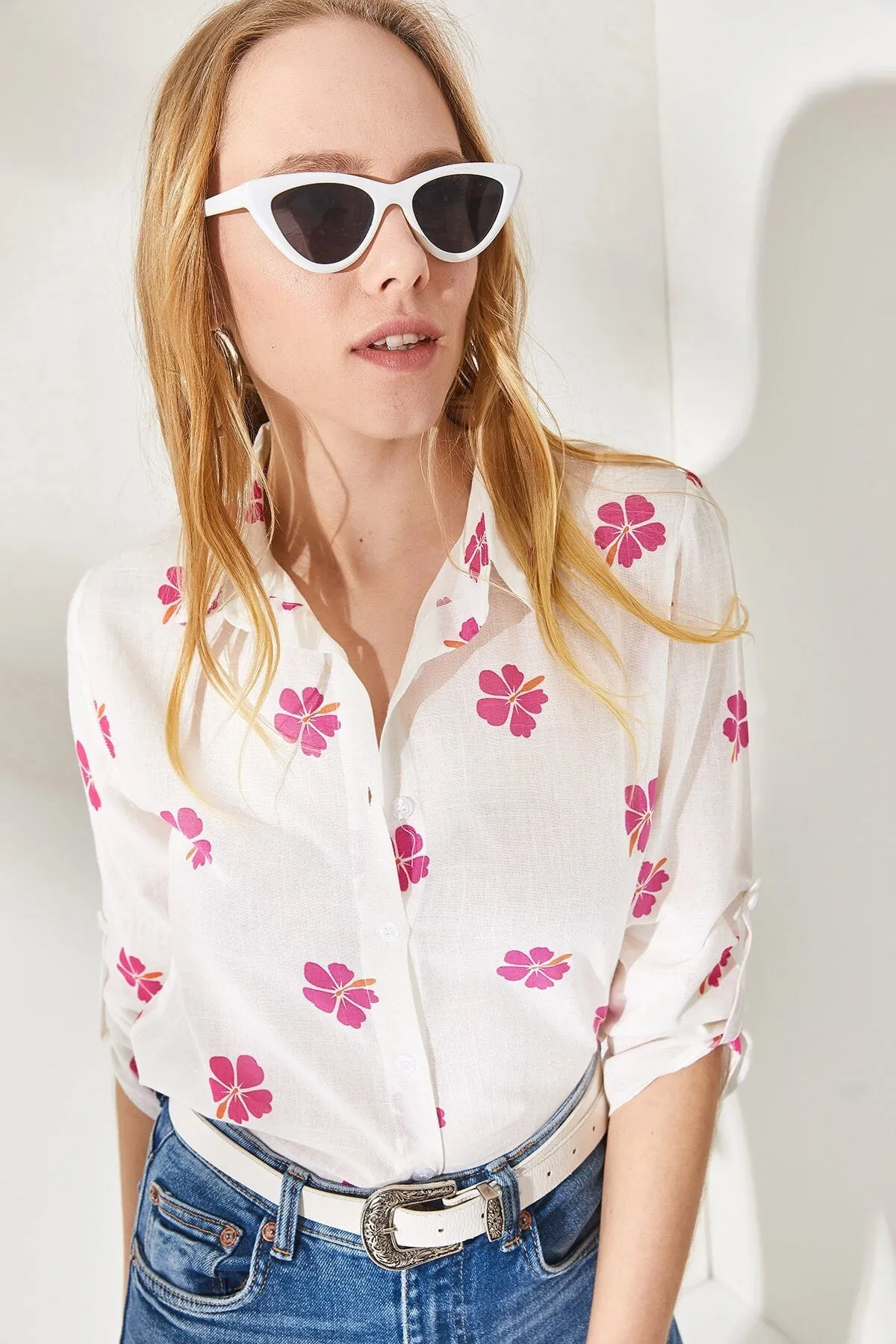 Daisy & Arrow Print Linen Fold Sleeve Woman Blouse, Summer Top, Arrow Blouse, Flower Blouse, Gift for her, 80s blouse, Vintage Blouse