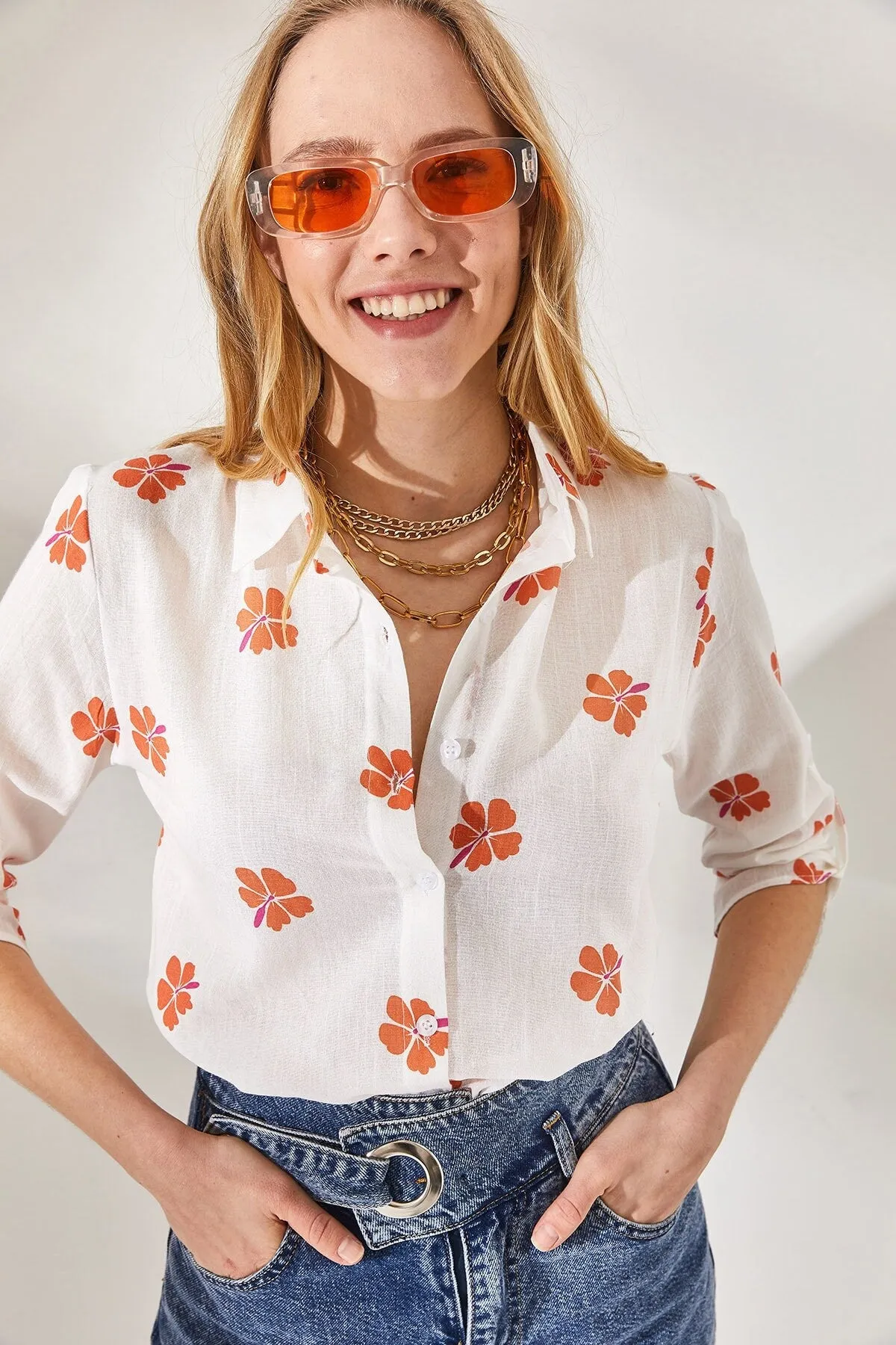 Daisy & Arrow Print Linen Fold Sleeve Woman Blouse, Summer Top, Arrow Blouse, Flower Blouse, Gift for her, 80s blouse, Vintage Blouse