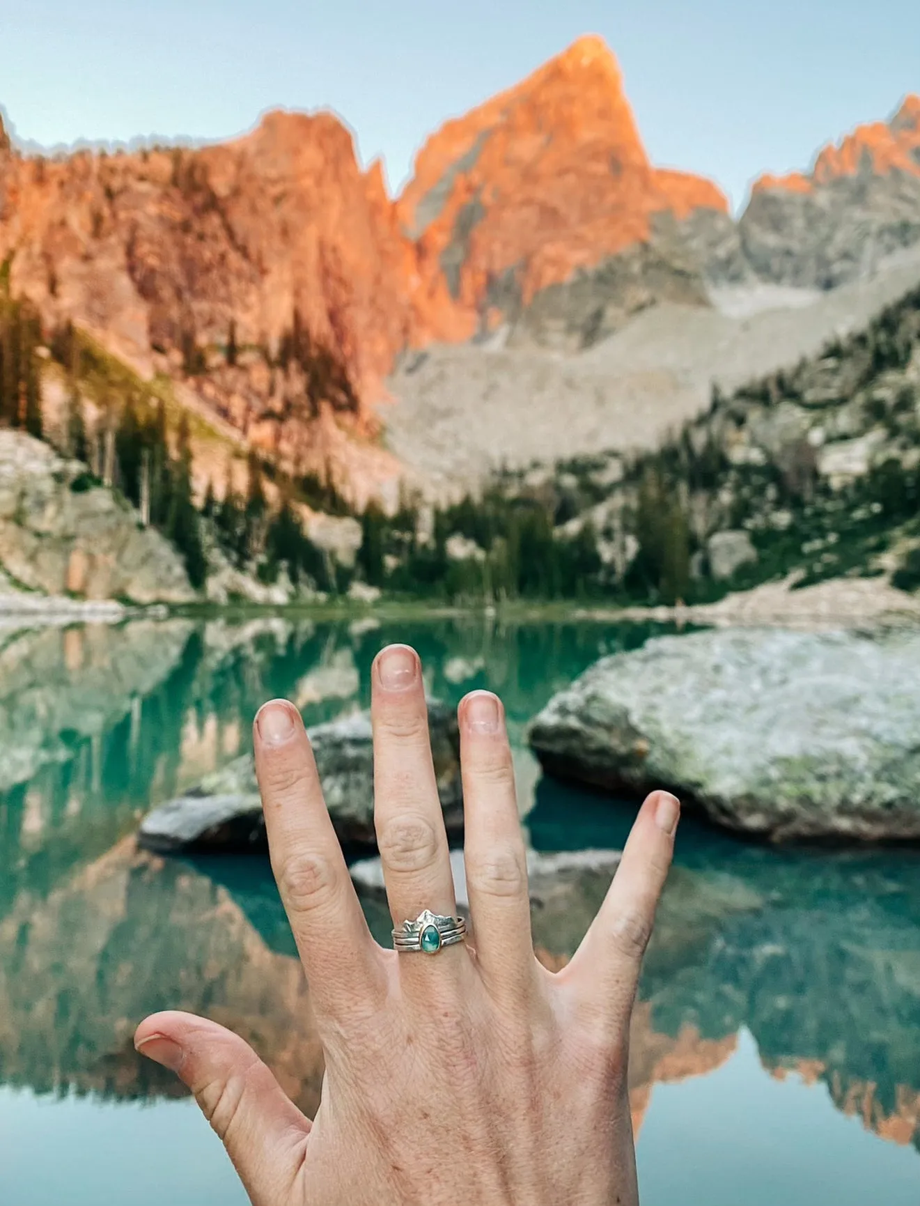 Grandidierite Stacking Ring