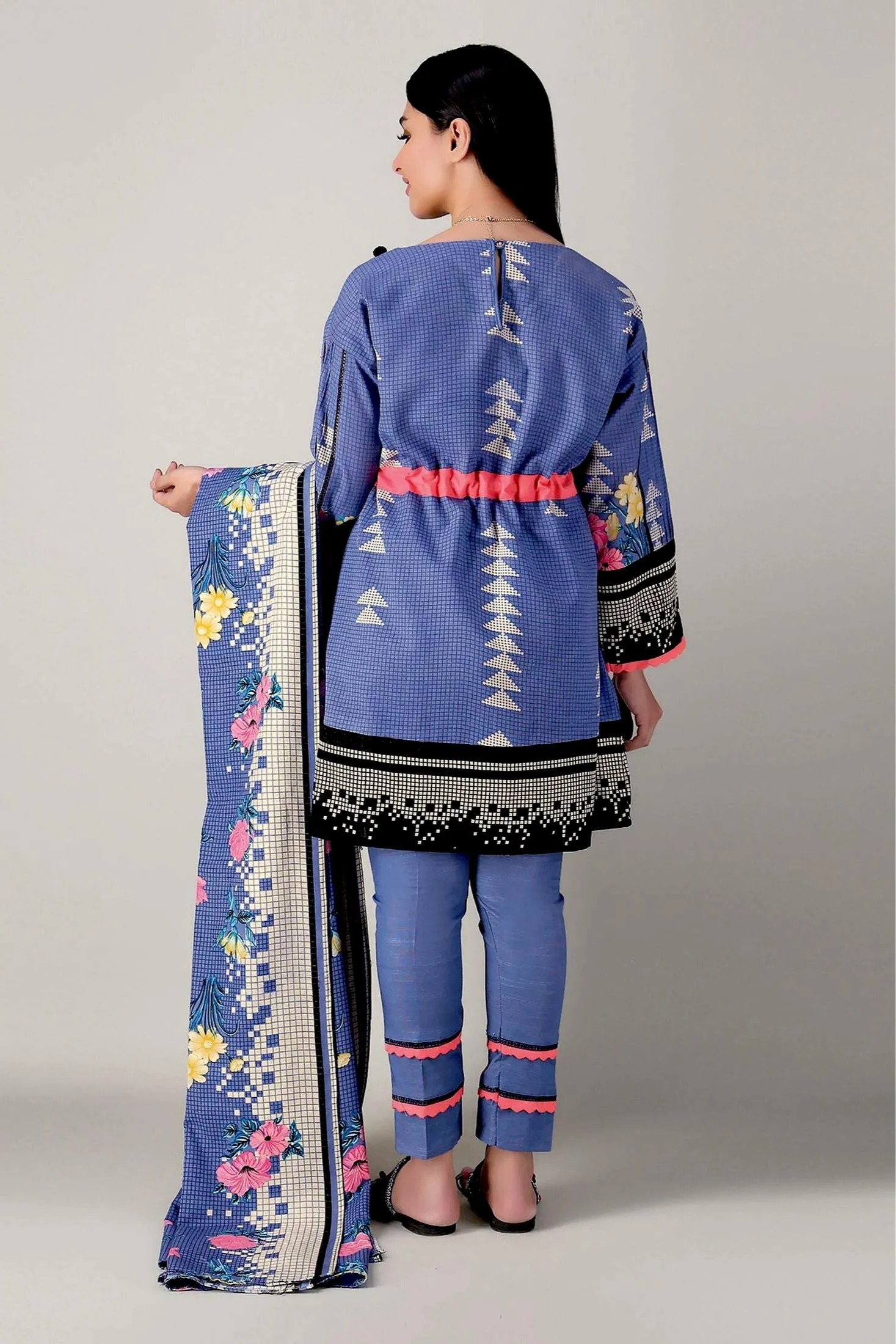 Khaadi Printed 3 Piece Khaddar Suit – AK20422 Grey