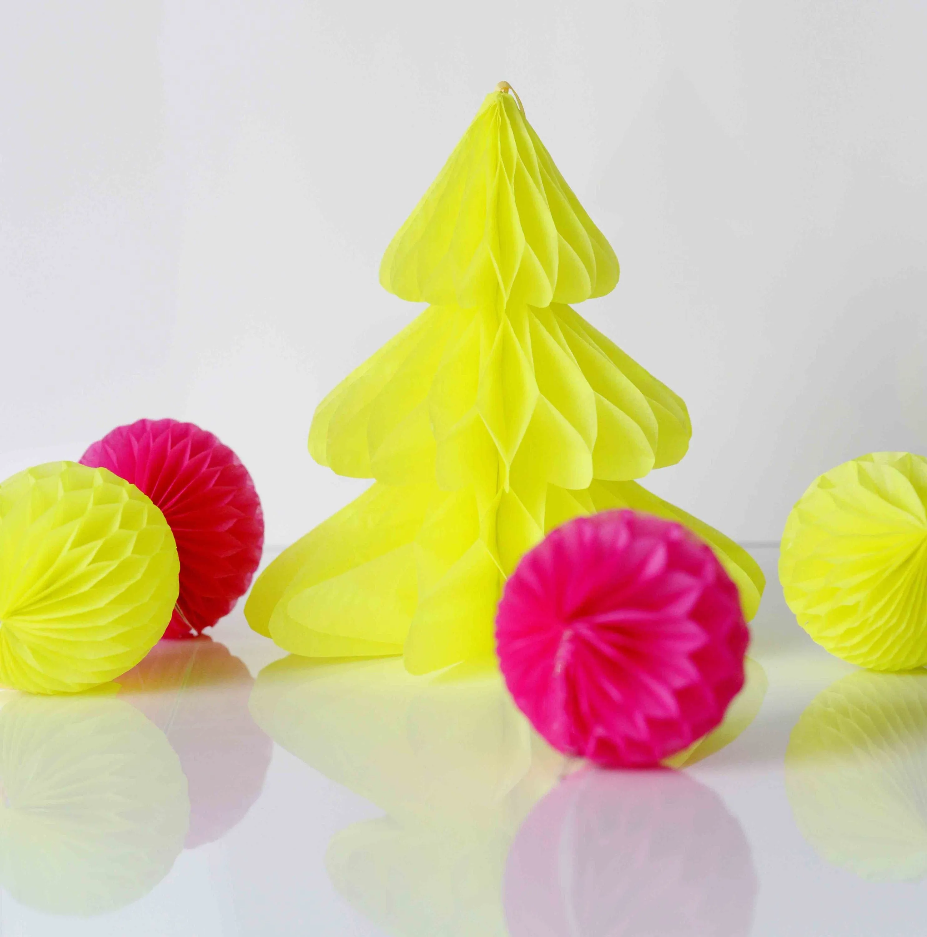 Tissue paper Christmas tree set | Paper honeycomb set | Christmas decorations | Holiday decor